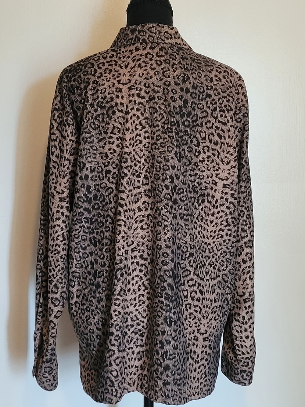 Notations Taupe and Black Leopard Print Button-Down Shirt Size L - Picture 5 of 10